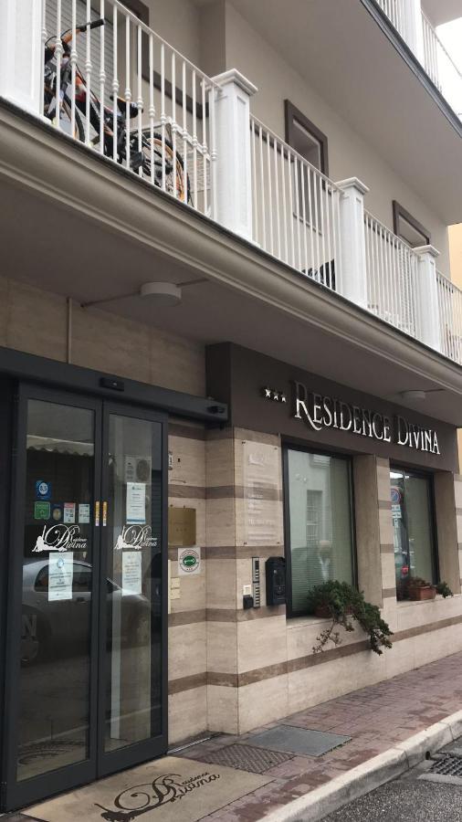 Residence Divina Rimini Kültér fotó