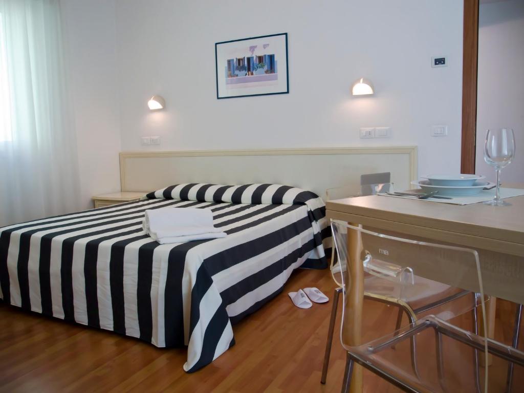 Residence Divina Rimini Szoba fotó